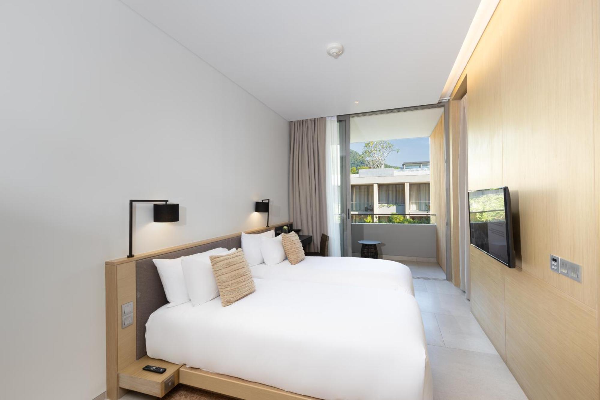 Hotel Twinpalms MontAzure Phuket Exterior foto