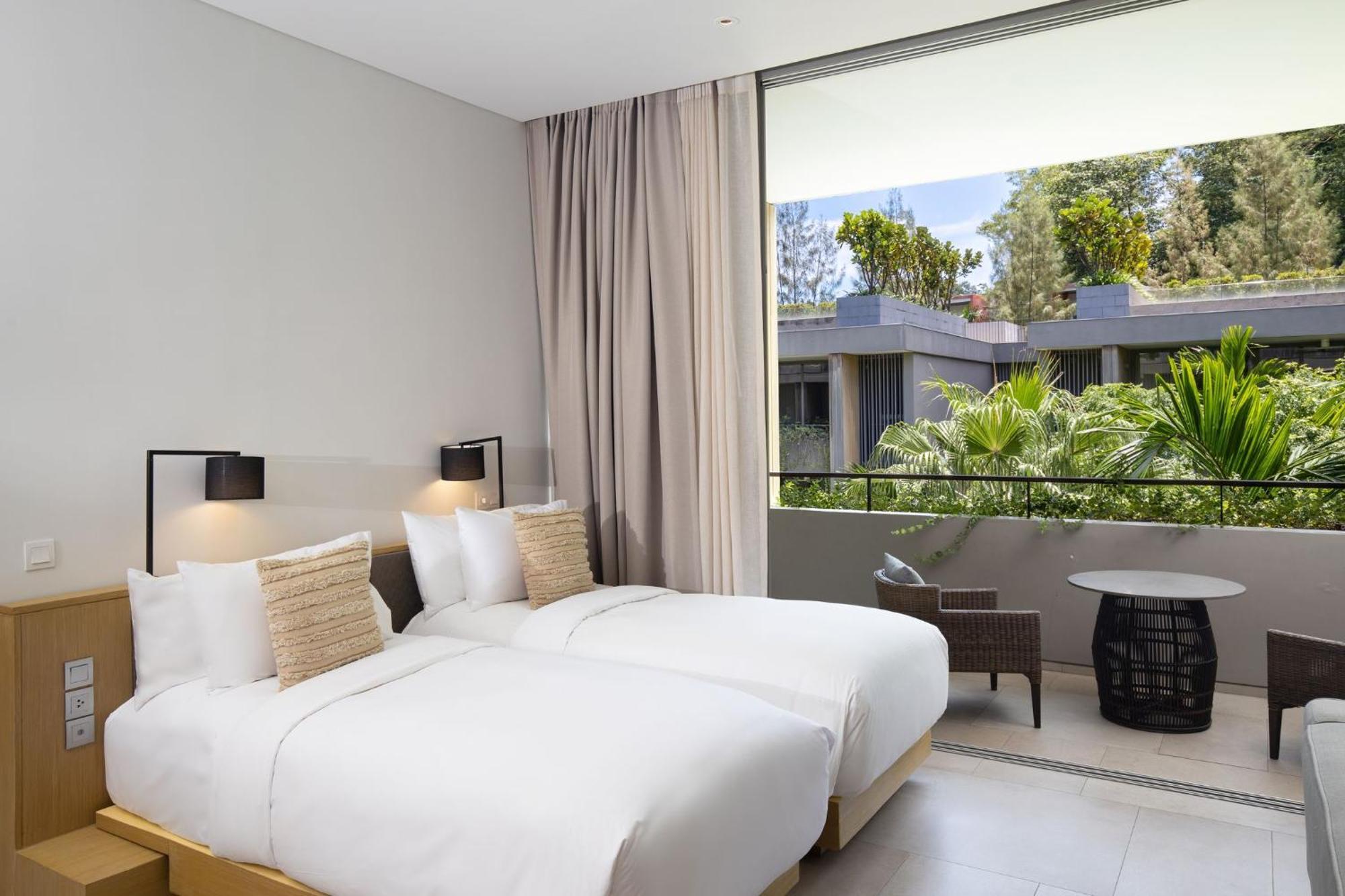 Hotel Twinpalms MontAzure Phuket Exterior foto