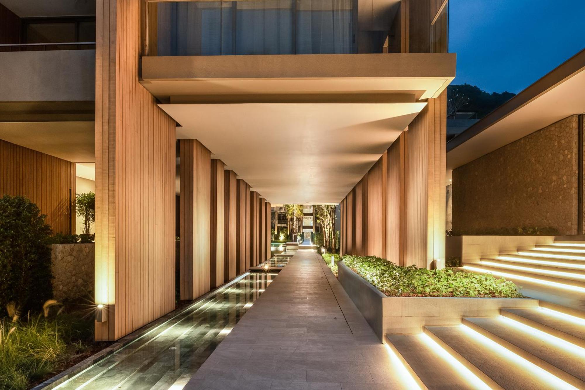 Hotel Twinpalms MontAzure Phuket Exterior foto